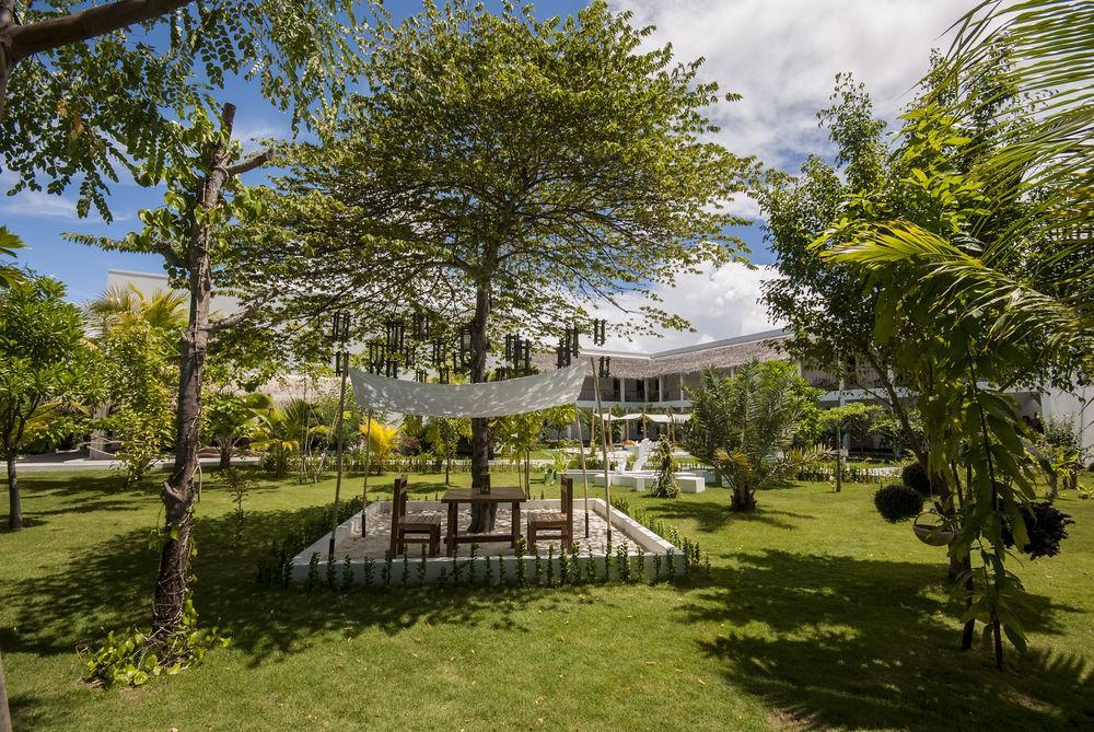 Amra Palace ガン エクステリア 写真